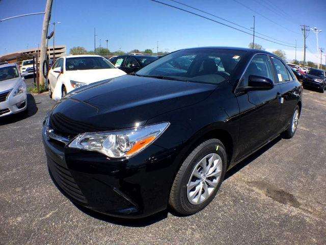 2017 Toyota Camry LE 4Dr Sedan